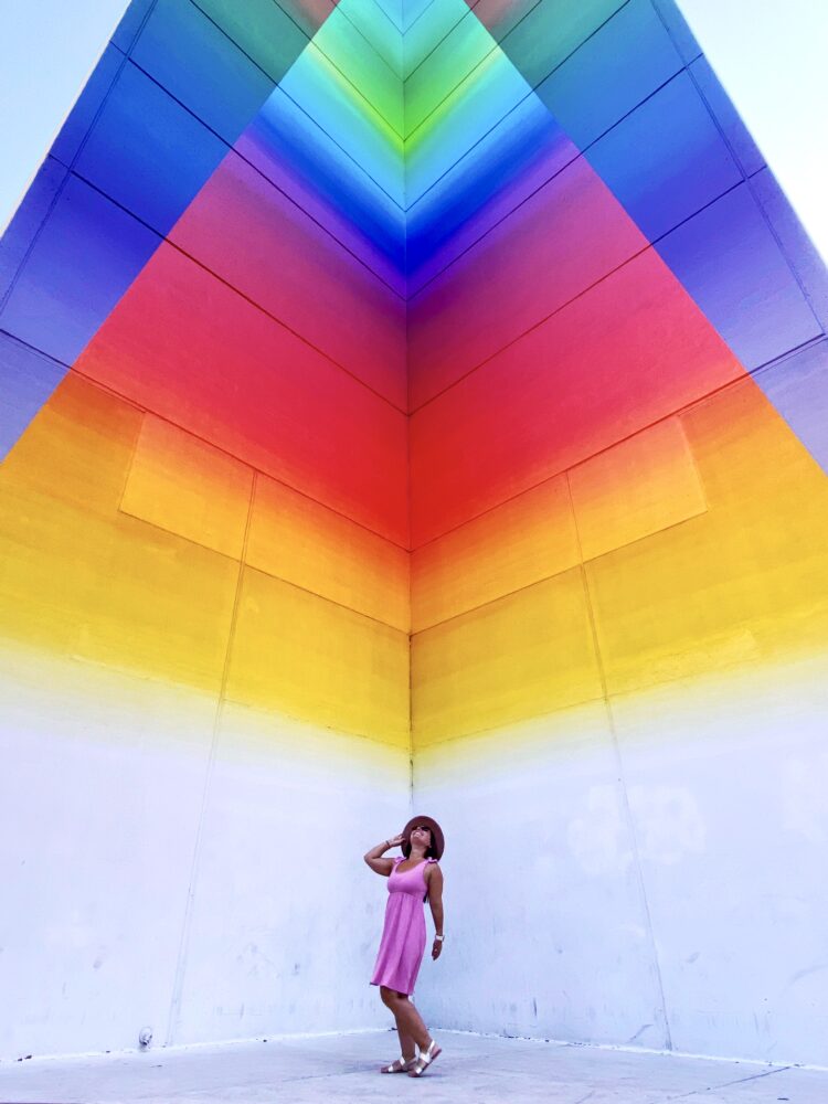 Photo spots in Austin Texas: Tau Ceti mural