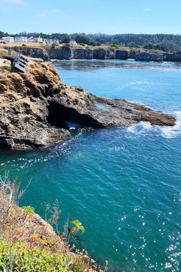 Planning an epic Northern California road trip and looking for the best stops to make?! I’m here to show you all the highlights (think redwoods, deep blue lakes, and freshly shucked oysters)!